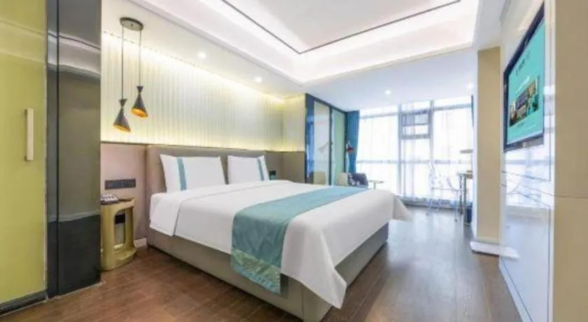 Bed in Xana Hotelle Wuhan Lingjiao Lake Wanda Plaza Branch