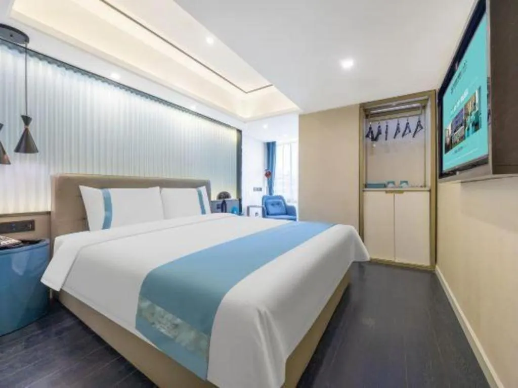 Bed in Xana Hotelle Wuhan Lingjiao Lake Wanda Plaza Branch