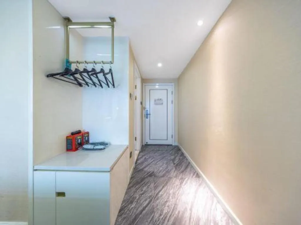 Xana Hotelle Wuhan Lingjiao Lake Wanda Plaza Branch