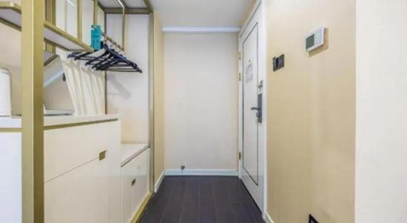 Xana Hotelle Wuhan Lingjiao Lake Wanda Plaza Branch