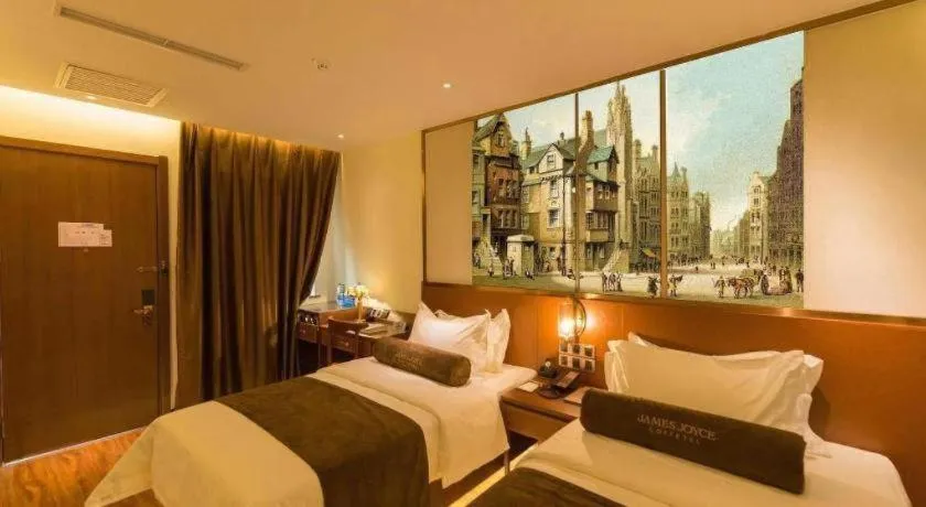 Bed in James Joyce Coffetel Beijing Qianmen Branch