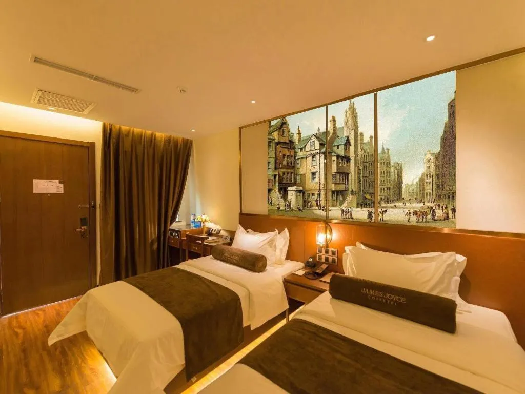 Bed in James Joyce Coffetel Beijing Qianmen Branch