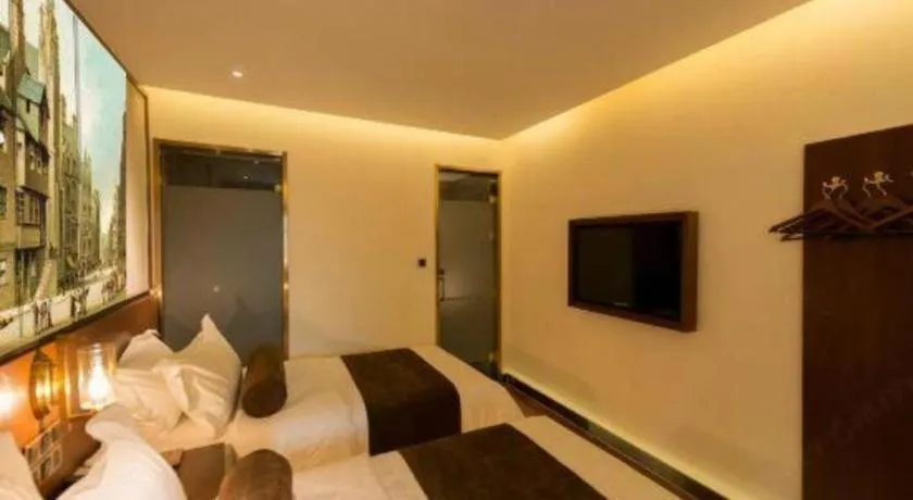 Bed in James Joyce Coffetel Beijing Qianmen Branch