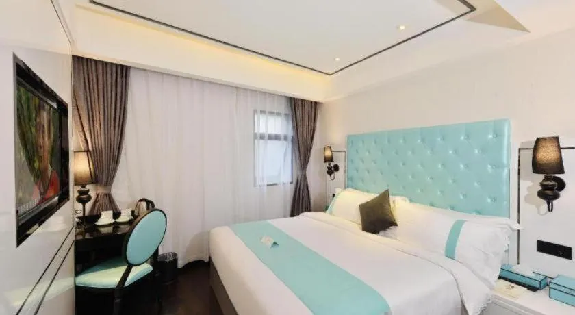 Bed in Xana Hotelle Guangzhou Tiyuxi Road Metro Station Branch