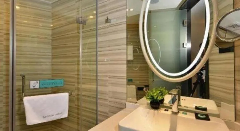 Xana Hotelle Guangzhou Tiyuxi Road Metro Station Branch