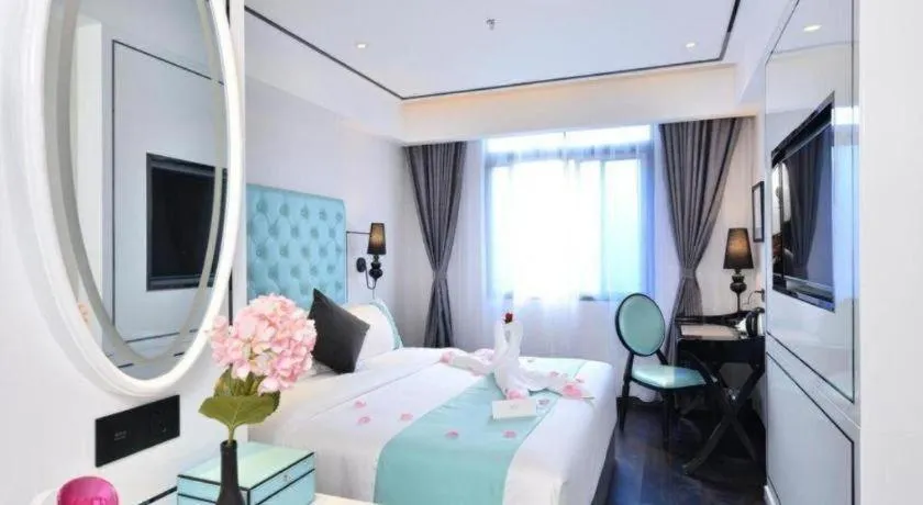 Bed in Xana Hotelle Guangzhou Tiyuxi Road Metro Station Branch