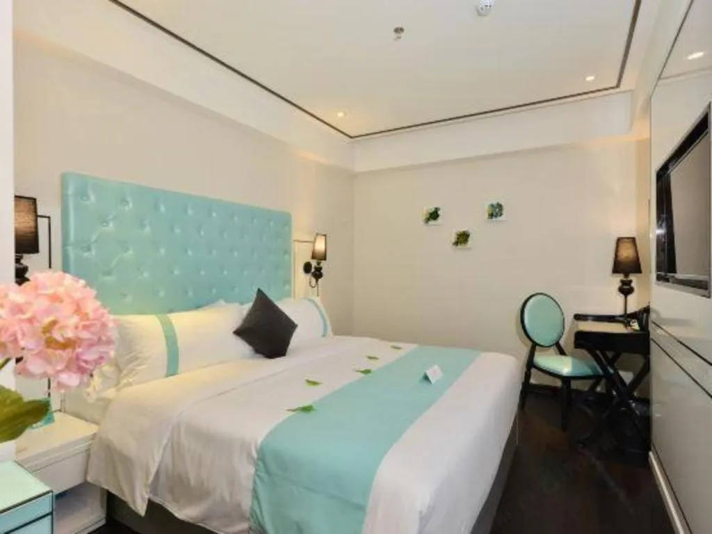 Bed in Xana Hotelle Guangzhou Tiyuxi Road Metro Station Branch