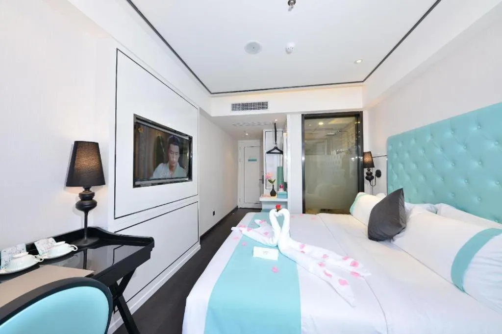 Bed in Xana Hotelle Guangzhou Tiyuxi Road Metro Station Branch