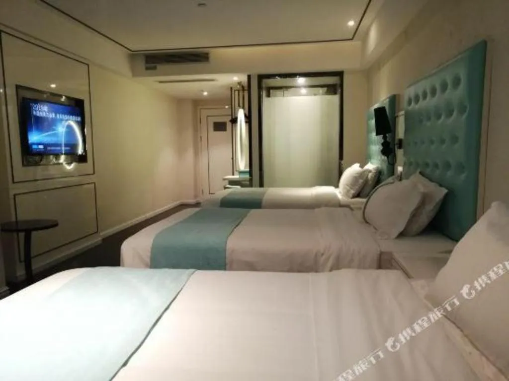 Bed in Xana Lite Guangzhou Shixi Metro Station