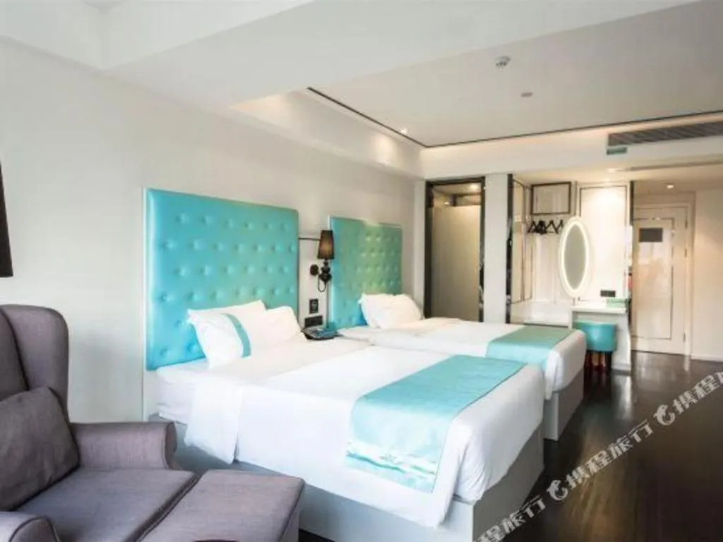 Bed in Xana Lite Guangzhou Shixi Metro Station