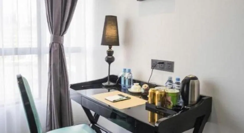 Xana Lite Guangzhou Shixi Metro Station