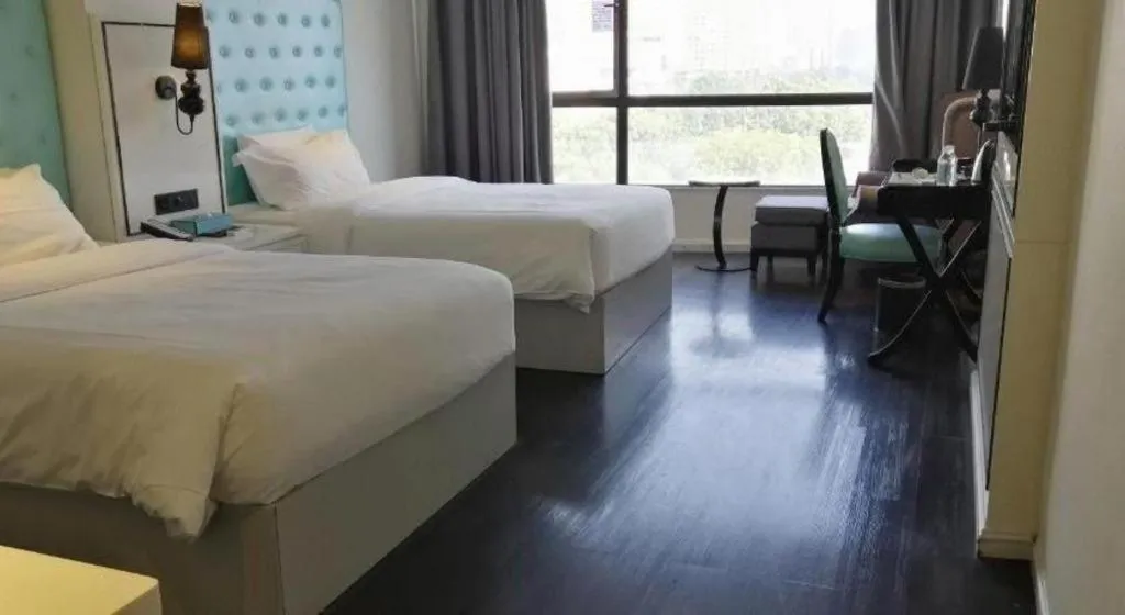 Bed in Xana Lite Guangzhou Shixi Metro Station