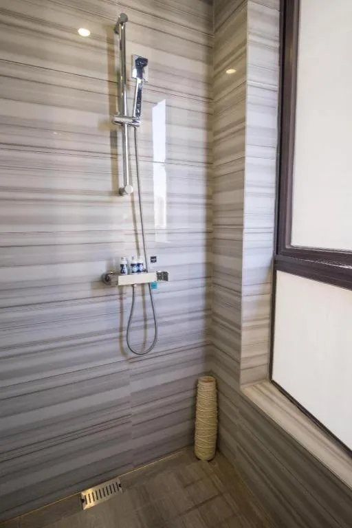 Xana Lite Guangzhou Shixi Metro Station