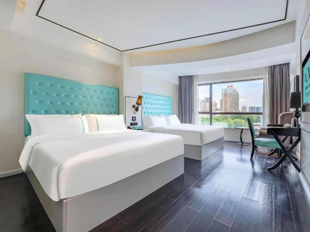 Bed in Xana Lite Guangzhou Shixi Metro Station