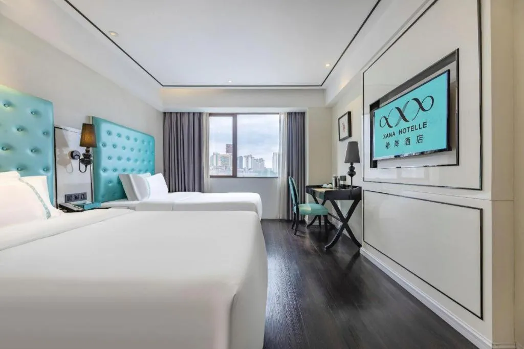 Bed in Xana Lite Guangzhou Shixi Metro Station