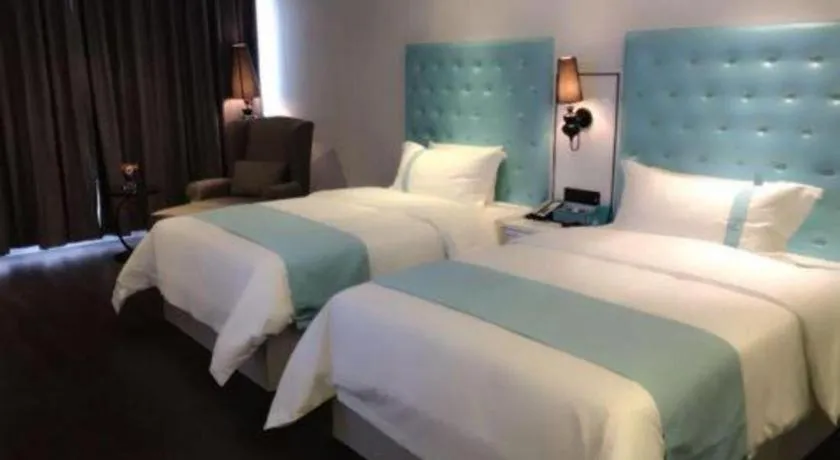 Bed in Xana Lite Guangzhou Shixi Metro Station