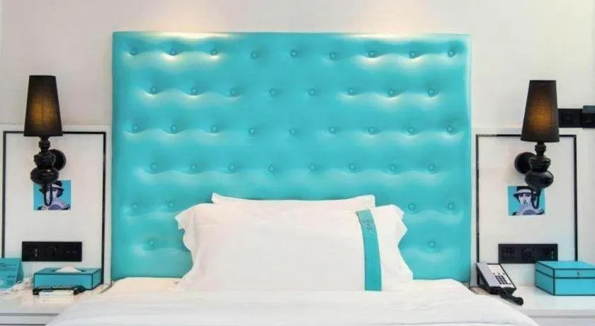 Bed in Xana Lite Guangzhou Shixi Metro Station