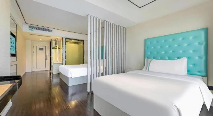 Bed in Xana Lite Guangzhou Shixi Metro Station