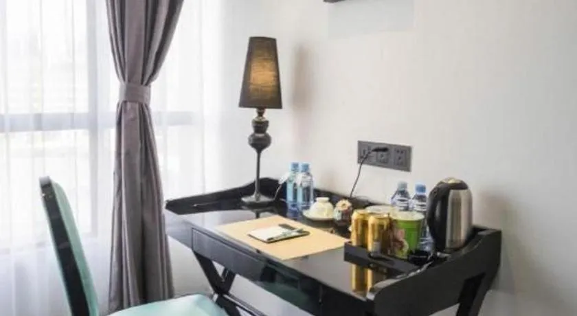 Xana Lite Guangzhou Shixi Metro Station