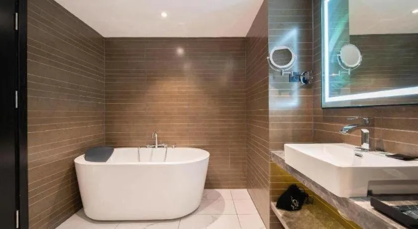 Xana Hotelle Jinan Daminghu North Gate