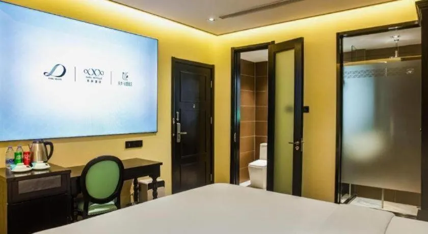 Bed in Xana Hotelle Beijing Olympic Park South Lishuiqiao Metro Station