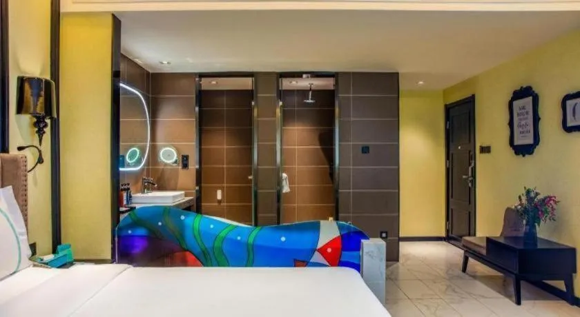 Bed in Xana Hotelle Beijing Olympic Park South Lishuiqiao Metro Station