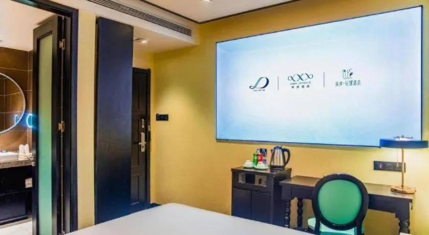 Bed in Xana Hotelle Beijing Olympic Park South Lishuiqiao Metro Station