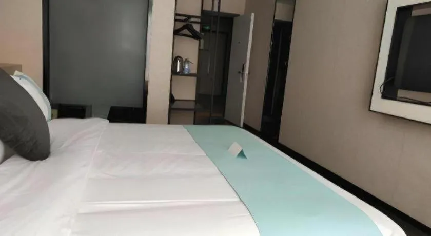 Bed in Xana Lite Ganzi Luding YanAn Road