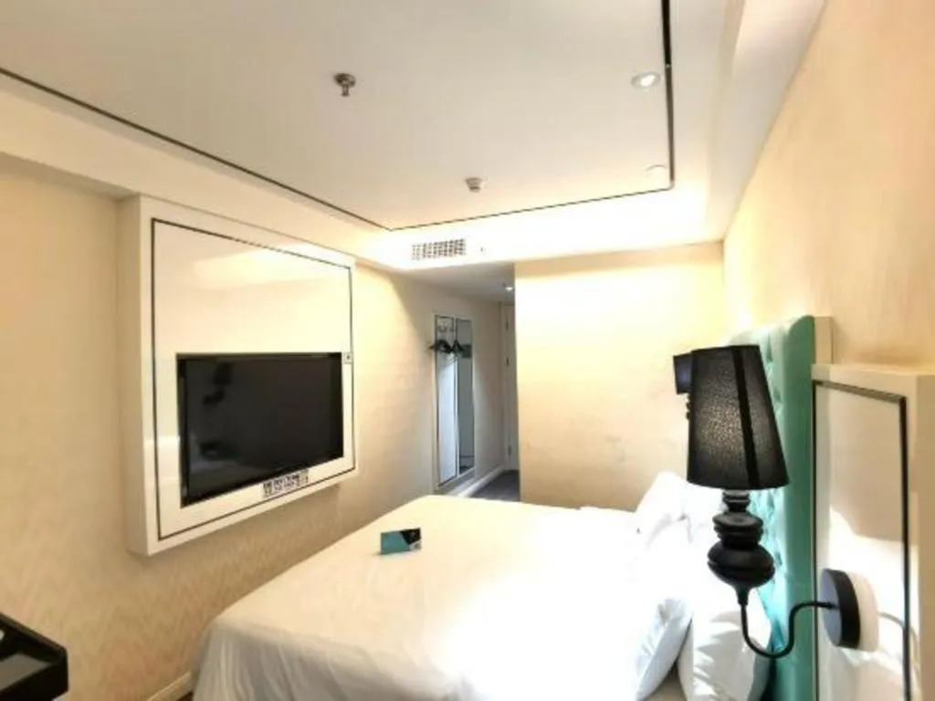 Bed in Xana Lite Korla Shihua Avenue Longquehe