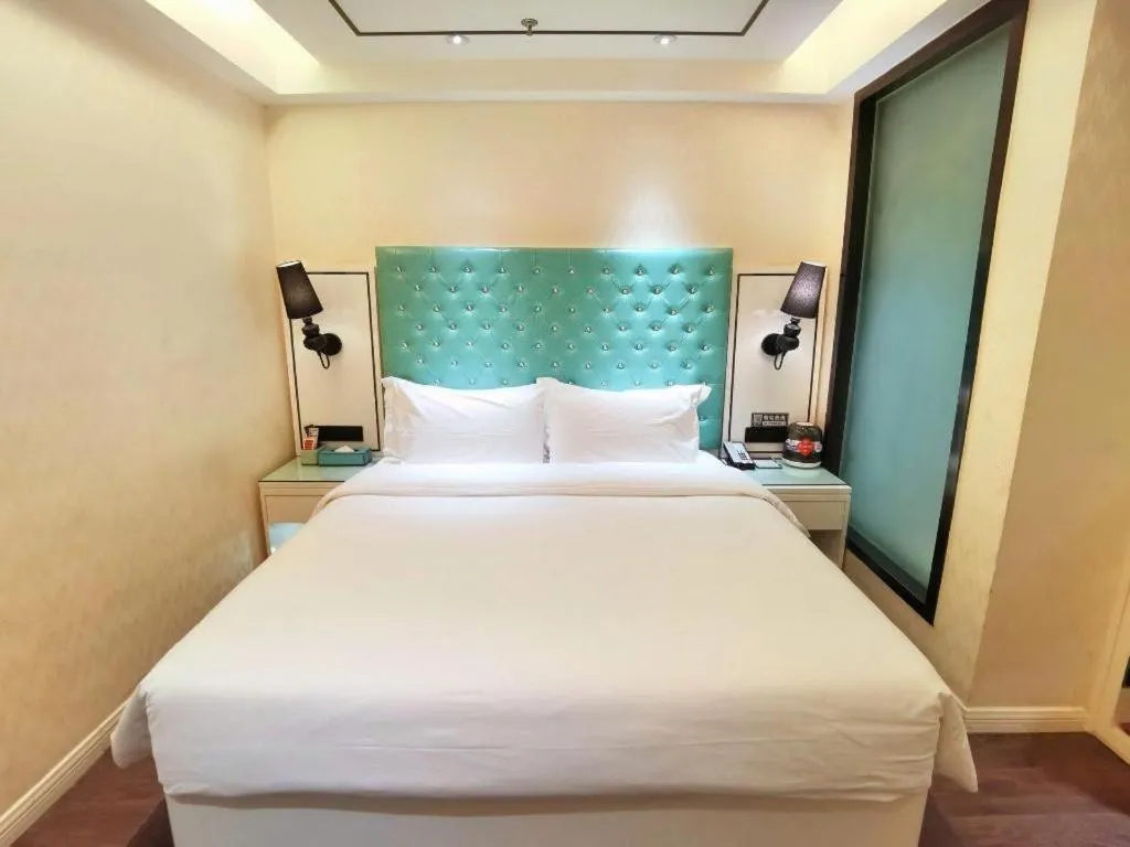 Bed in Xana Lite Korla Shihua Avenue Longquehe