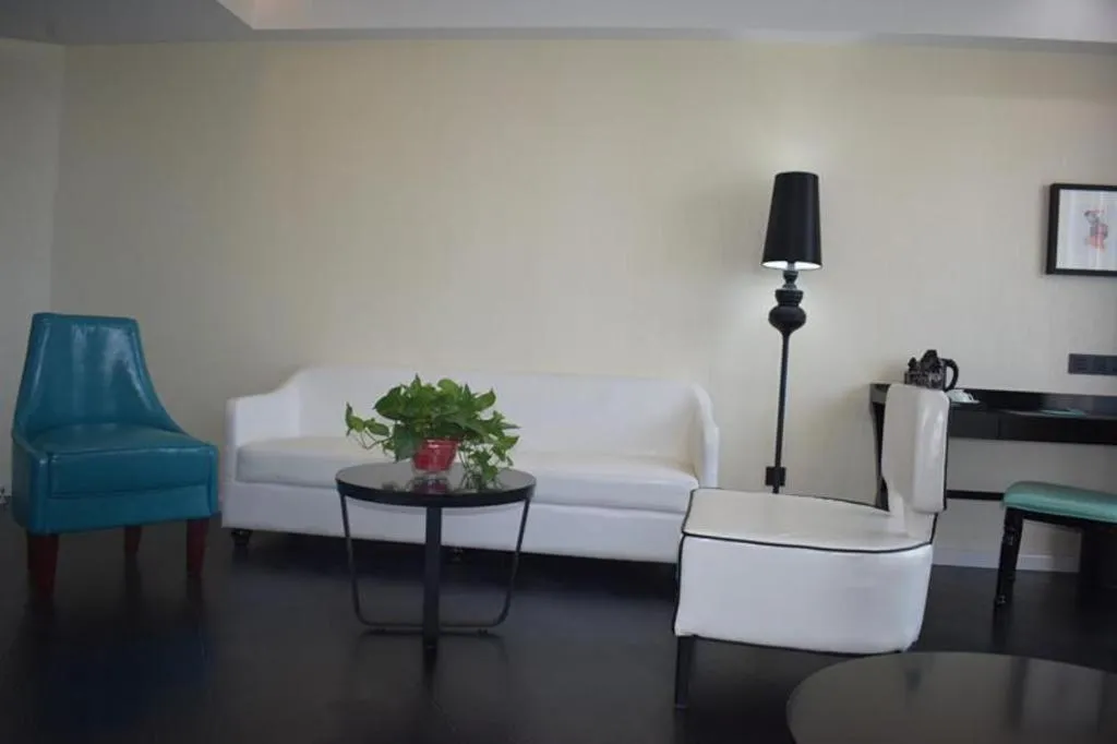 Xana Lite Hefei Railway South Station