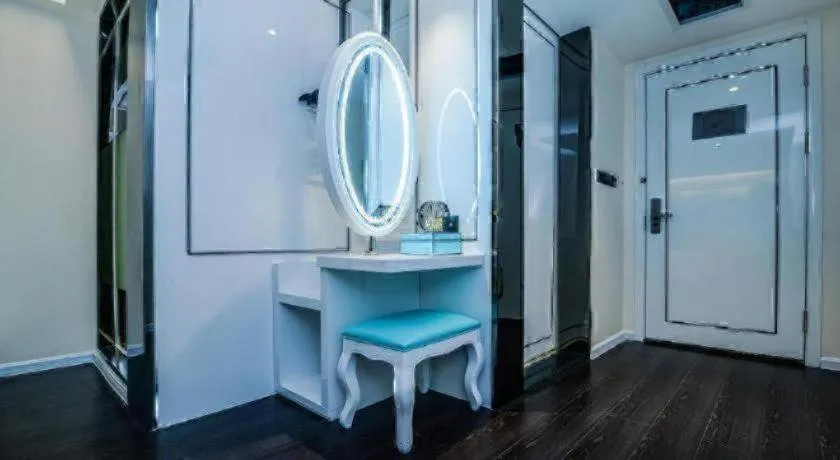 Xana Hotelle Neijiang City Center Branch