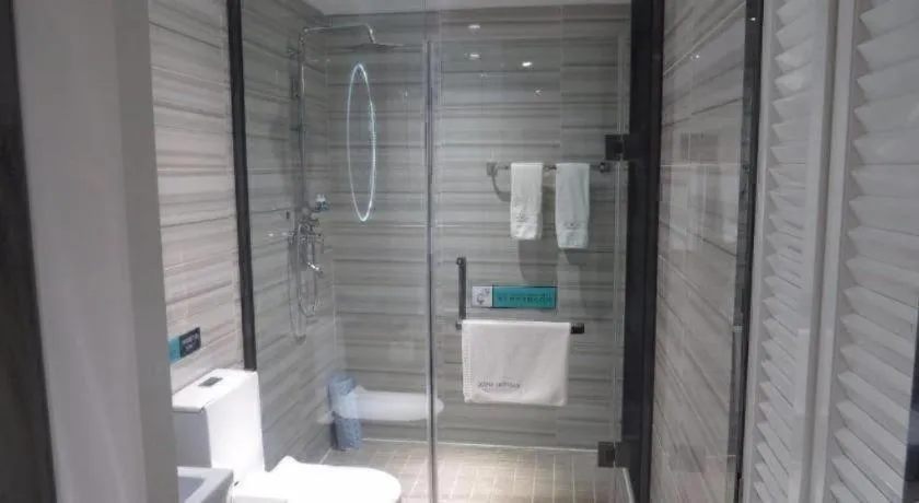 Xana Hotelle Neijiang City Center Branch