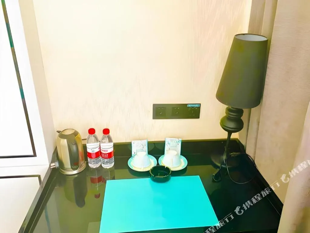 Xana Lite Korla Xiangli Avenue Food Street