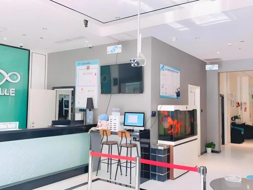 Xana Lite Korla Xiangli Avenue Food Street