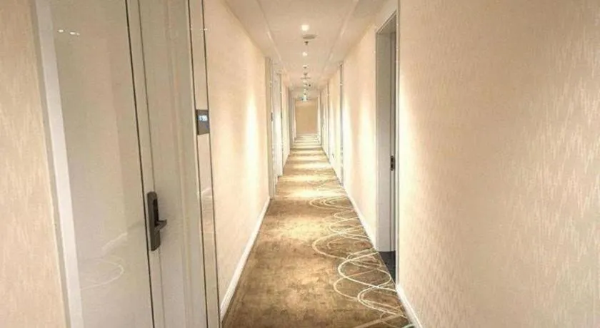 Xana Lite Korla Xiangli Avenue Food Street