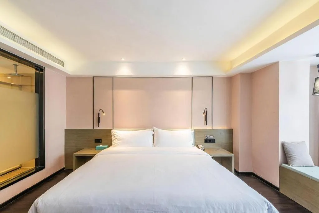 Bed in Xana Lite Guiyang Huaguoyuan Shuangzi Towers