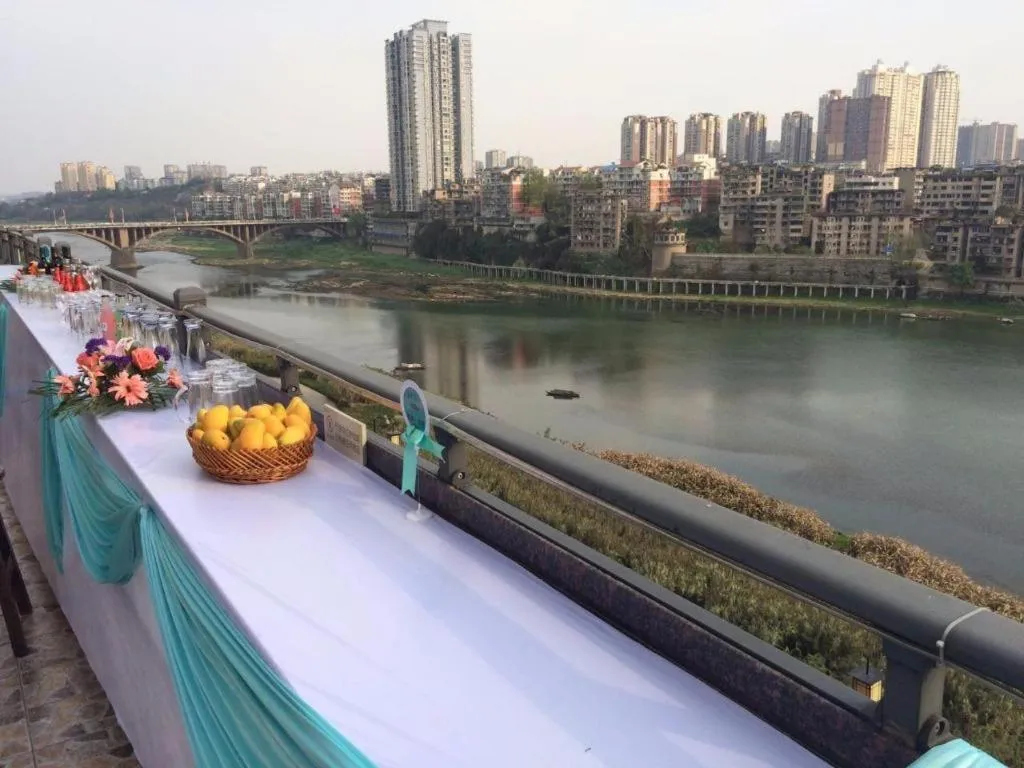 Xana Lite Neijiang Zizhong Shanghehui Branch