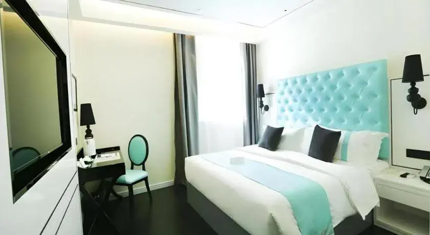 Bed in Xana Lite·Dunhua Railway Station Bed in Xana Lite·Dunhua Railway Station