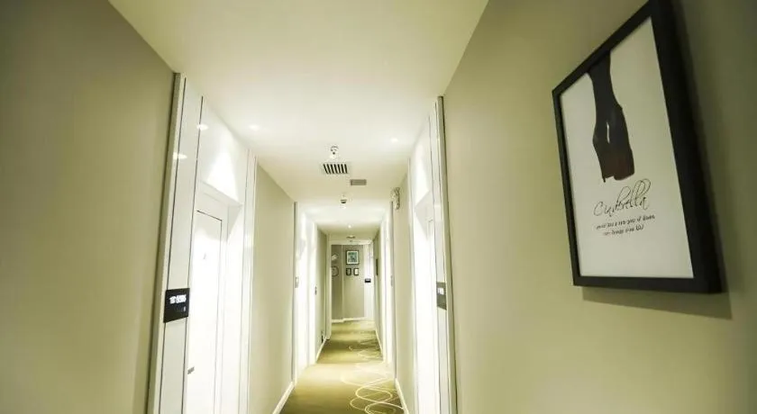 Xana Lite·Dunhua Railway Station