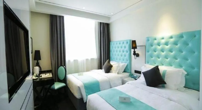 Bed in Xana Lite·Dunhua Railway Station