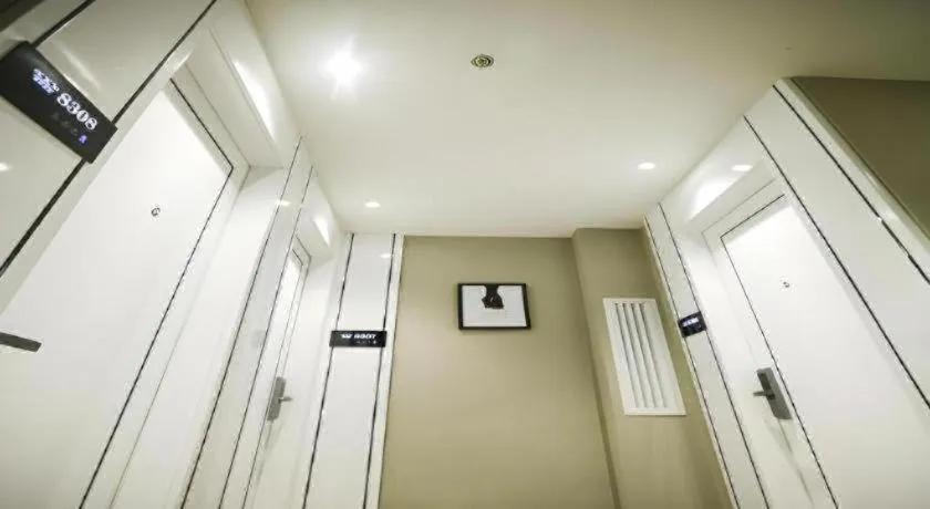 Xana Lite·Dunhua Railway Station