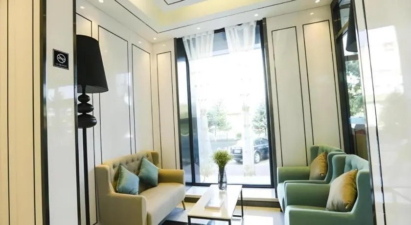 Xana Lite·Dunhua Railway Station