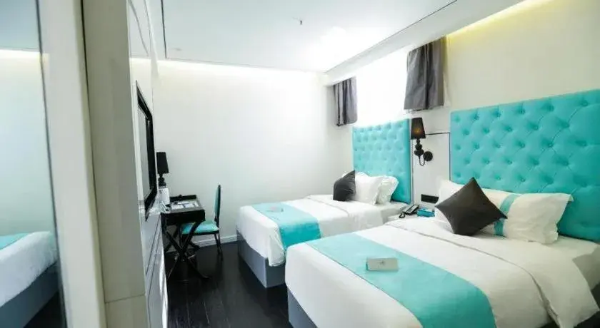 Bed in Xana Lite·Dunhua Railway Station Bed in Xana Lite·Dunhua Railway Station