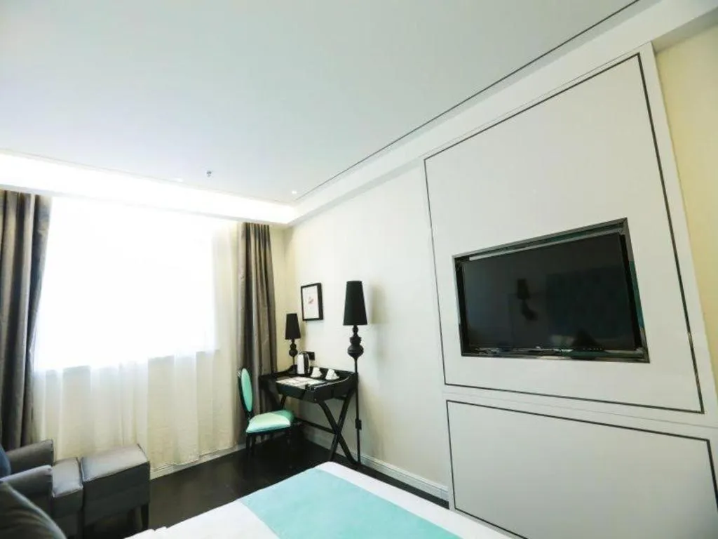 Bed in Xana Lite·Dunhua Railway Station