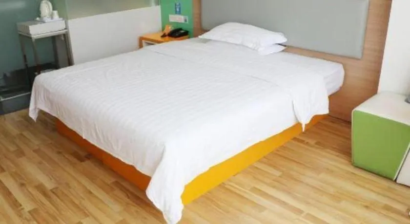 Bed in 7Days Inn Tianjin Airport NO.1 Bridge Branch