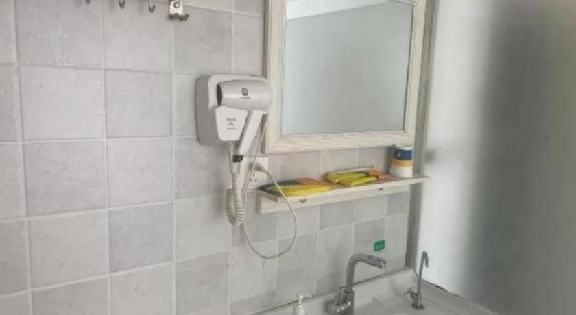 7Days Inn Tianjin Airport NO.1 Bridge Branch