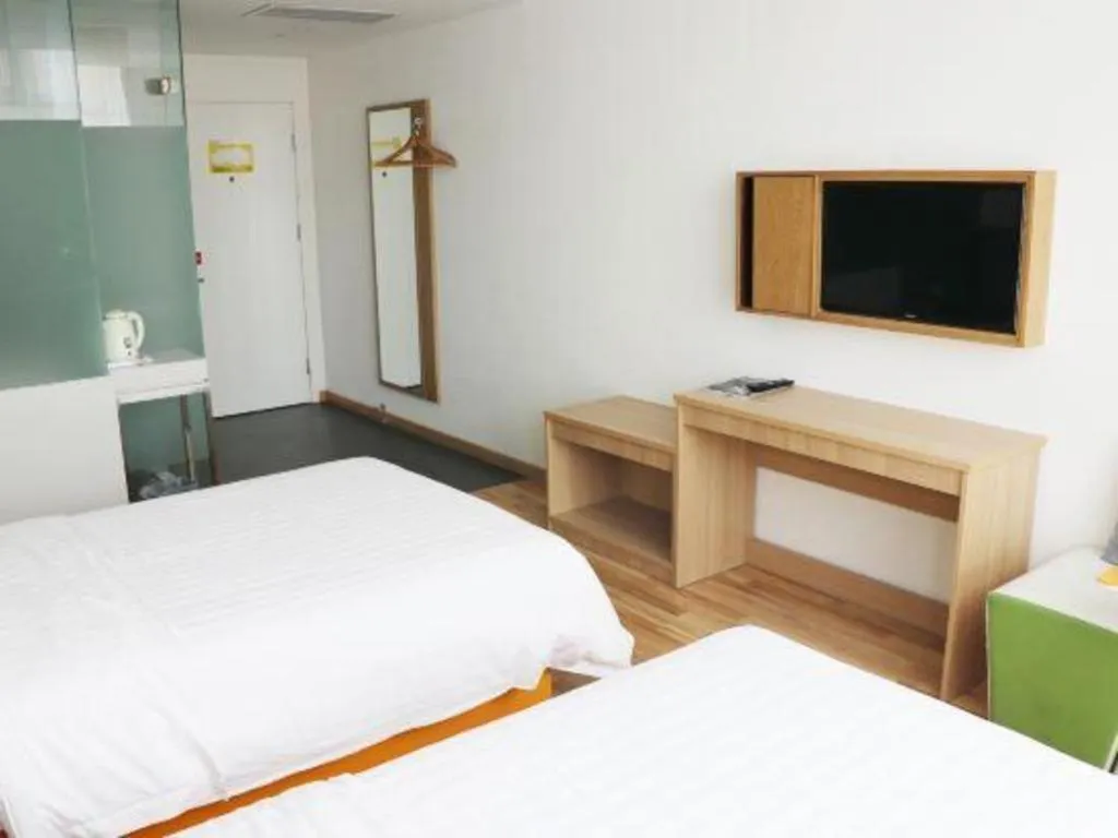 Bed in 7Days Inn Tianjin Airport NO.1 Bridge Branch
