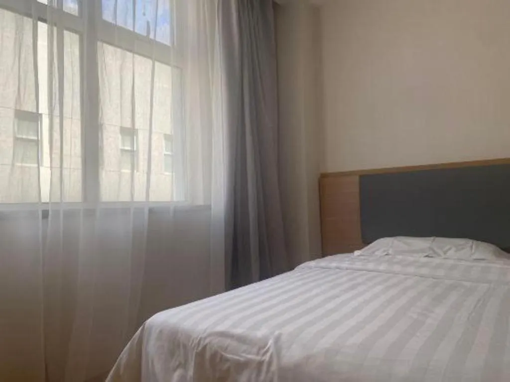 Bed in 7Days Inn Tianjin Airport NO.1 Bridge Branch