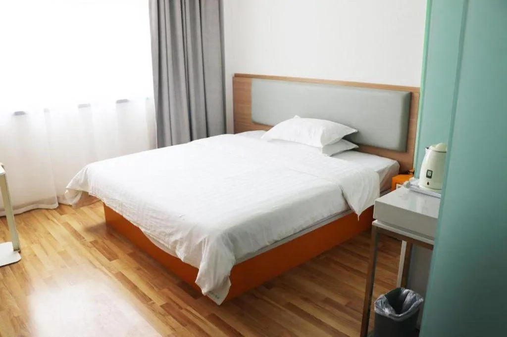 Bed in 7Days Inn Tianjin Airport NO.1 Bridge Branch